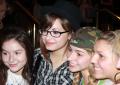 demi-lovato-fans-mall1